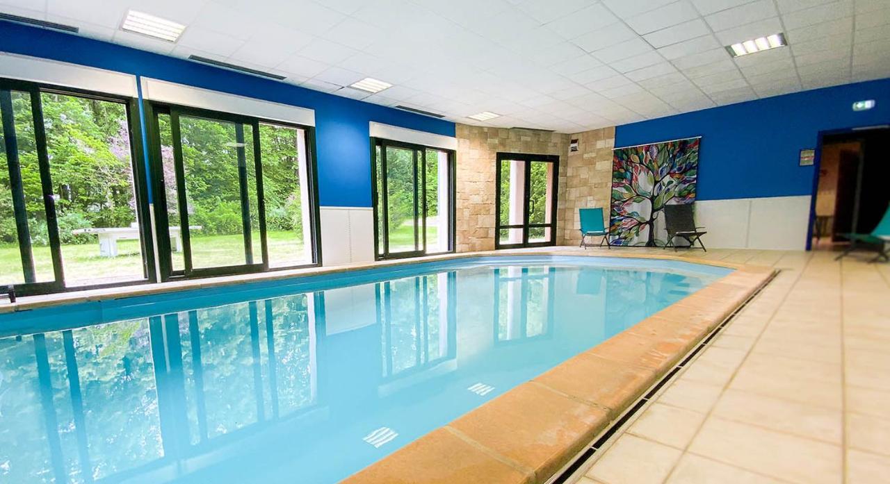 Logis Hotel - Restaurant Le Tulipier Vienne-le-Château Kültér fotó