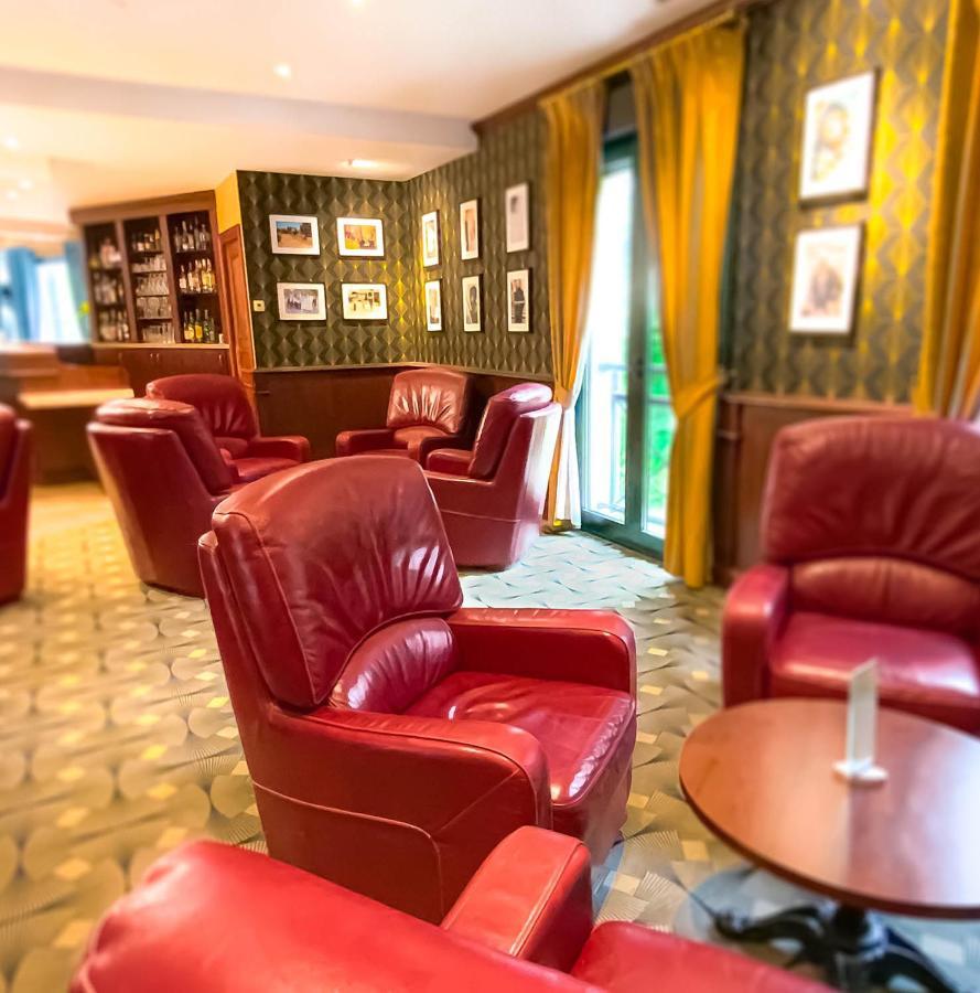 Logis Hotel - Restaurant Le Tulipier Vienne-le-Château Kültér fotó