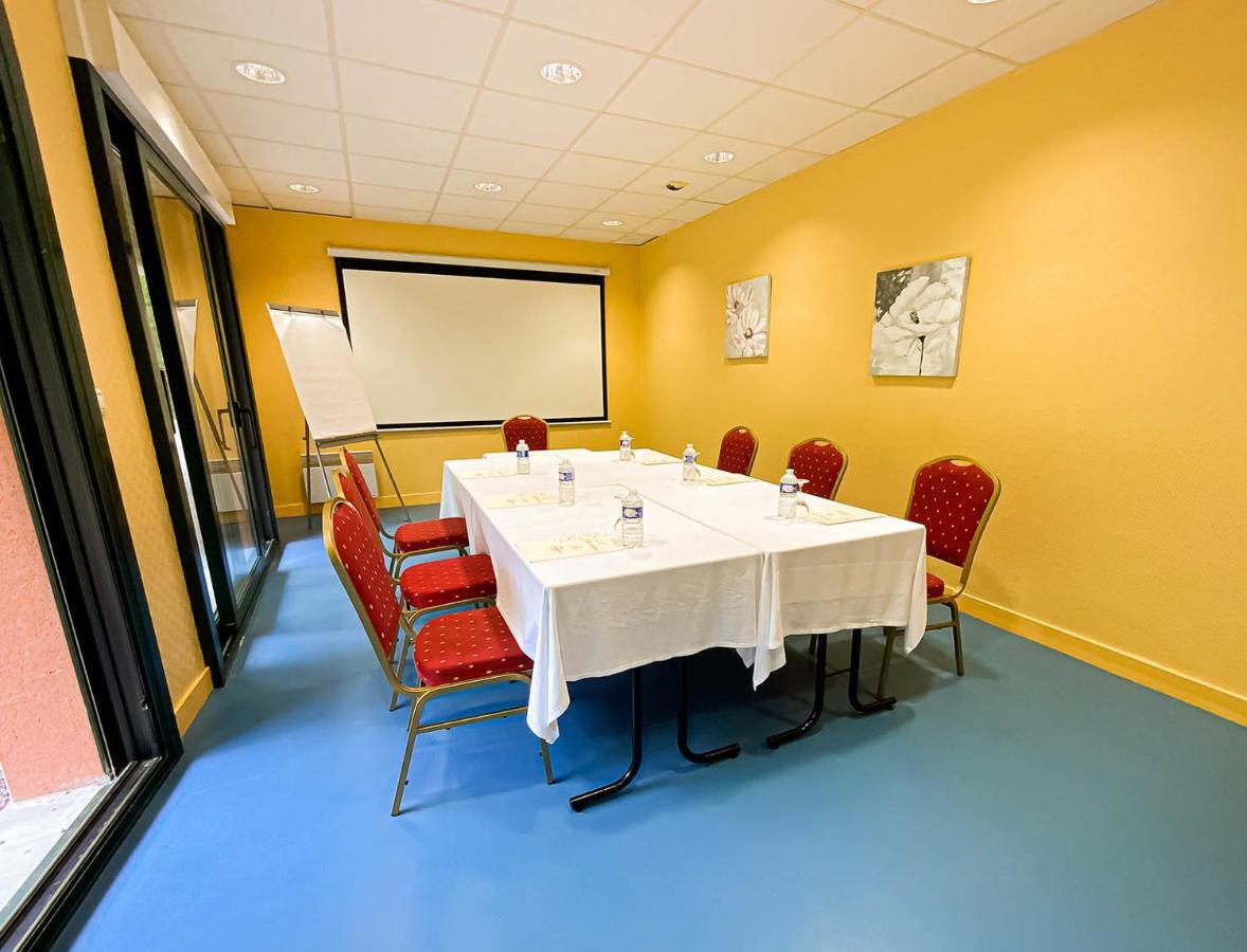 Logis Hotel - Restaurant Le Tulipier Vienne-le-Château Kültér fotó
