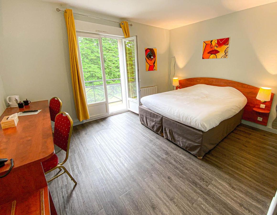 Logis Hotel - Restaurant Le Tulipier Vienne-le-Château Kültér fotó