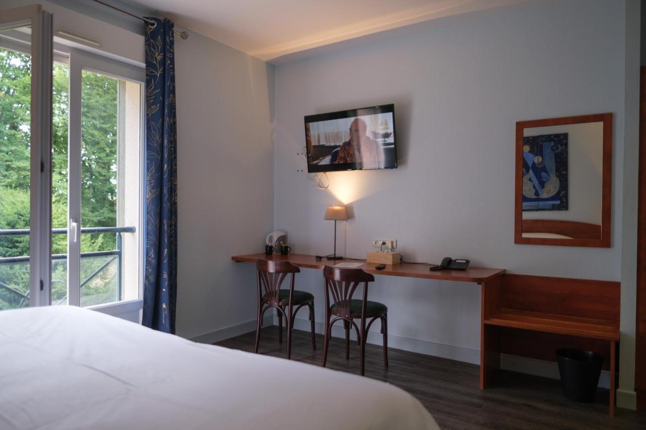 Logis Hotel - Restaurant Le Tulipier Vienne-le-Château Kültér fotó